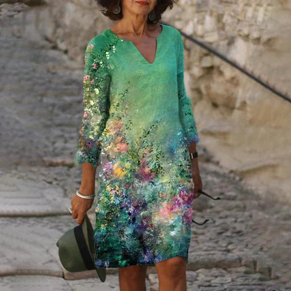 Robe droite crème brodée de fleurs à col en V