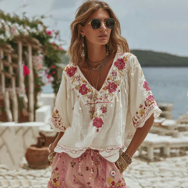 Haut paysan brodé floral en lin