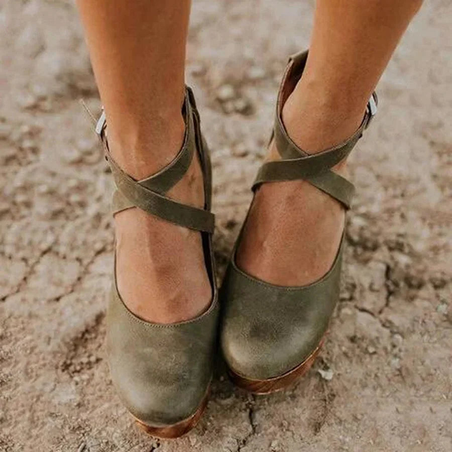 Mary Janes compensées en bois
