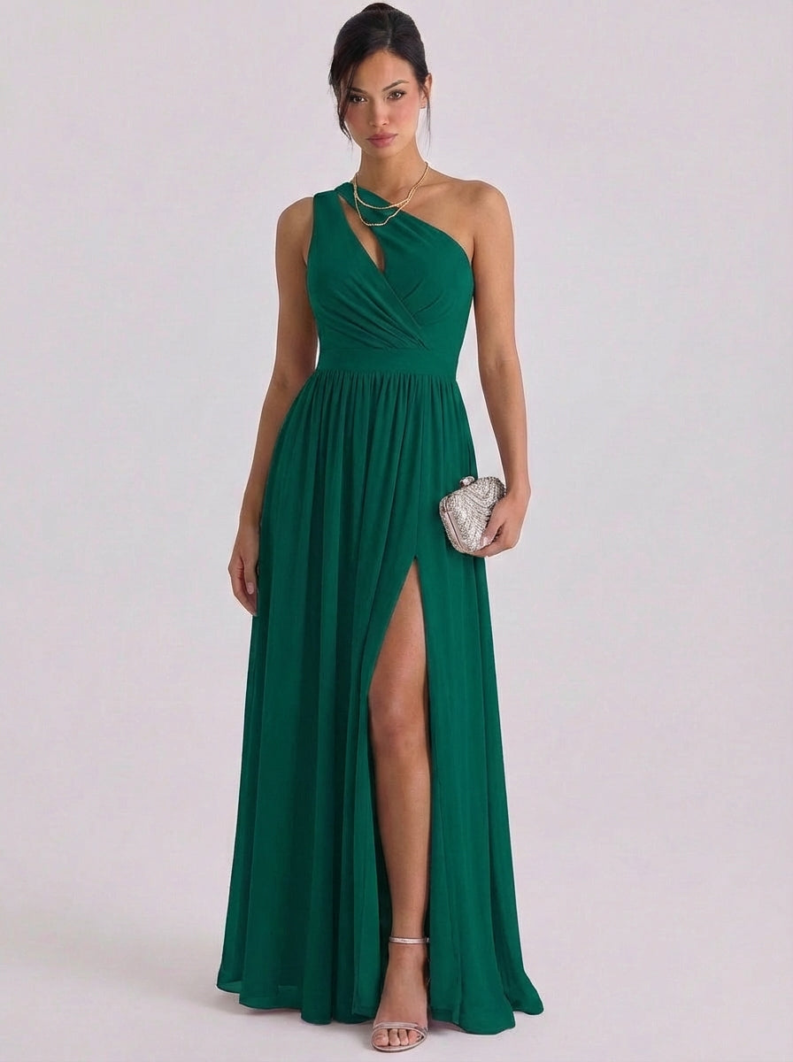 Abito monospalla con ritaglio in chiffon e vita raccolta con spacco alto