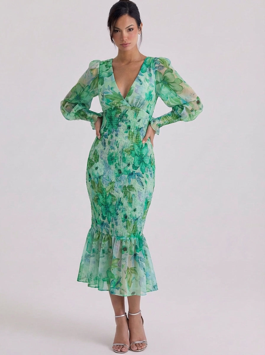 Vestido midi floral fruncido de gasa con dobladillo con volantes