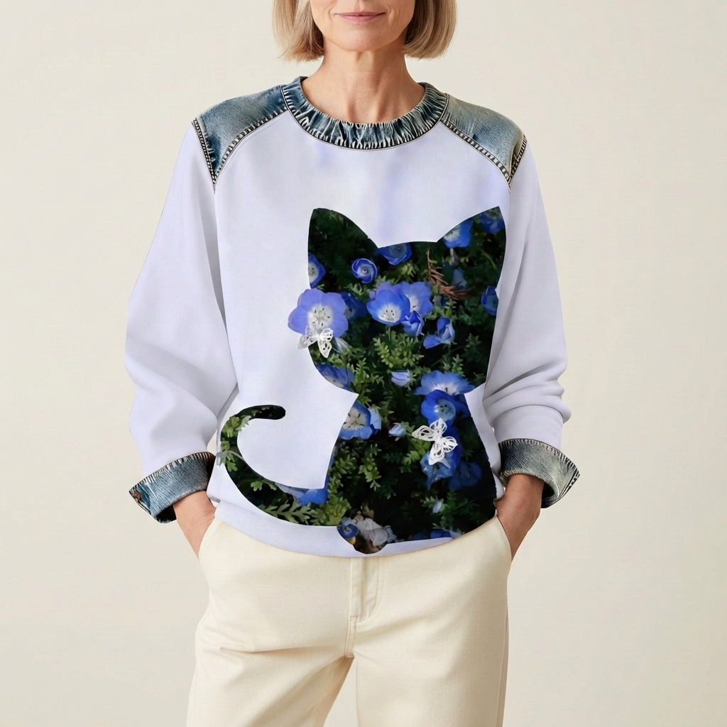 Baumwollpullover Lavendel mit Katzen- und Blaublumen-Design