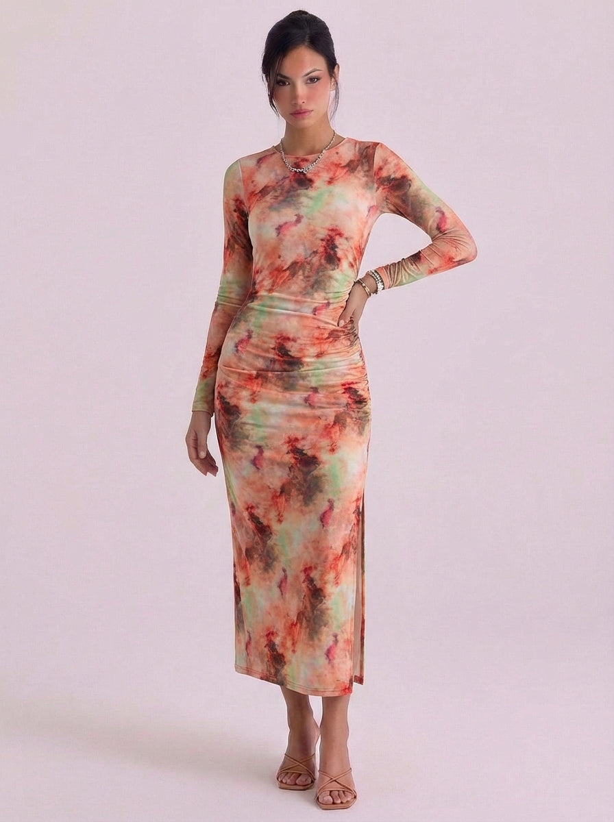 Midikleid aus Netzstoff mit Batikmuster und hohem Schlitz