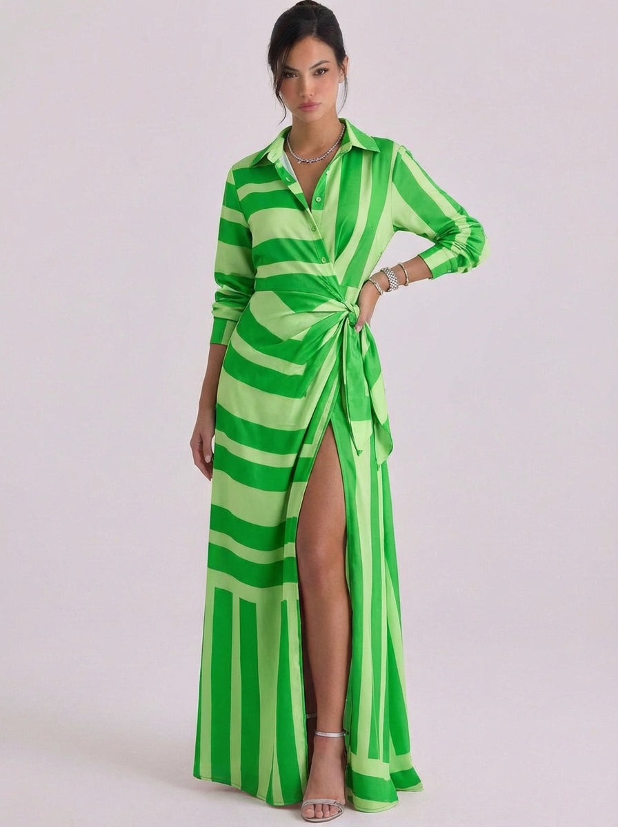 Abito lungo con colletto con stampa a righe in raso, abito lungo, manica lunga, spacco alto