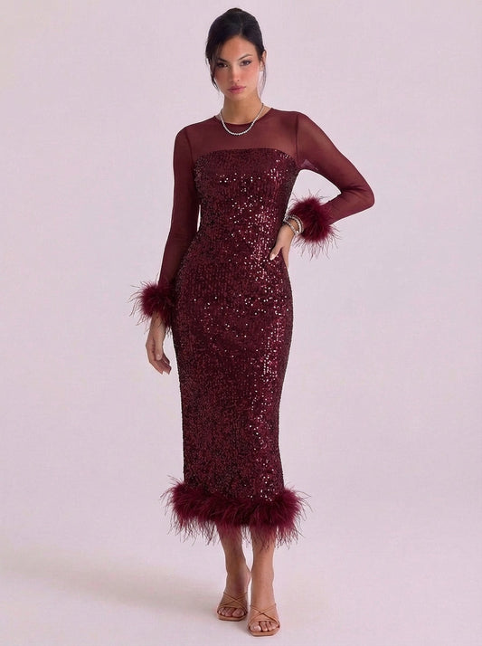 Midikleid mit Pailletten, Federbesatz und Netzstoff