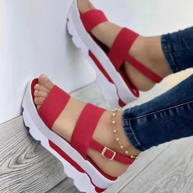 Platformsandalen met dubbele riem